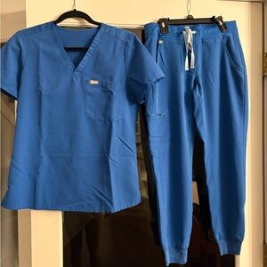 Figs Vibrant Blue Scrub Set